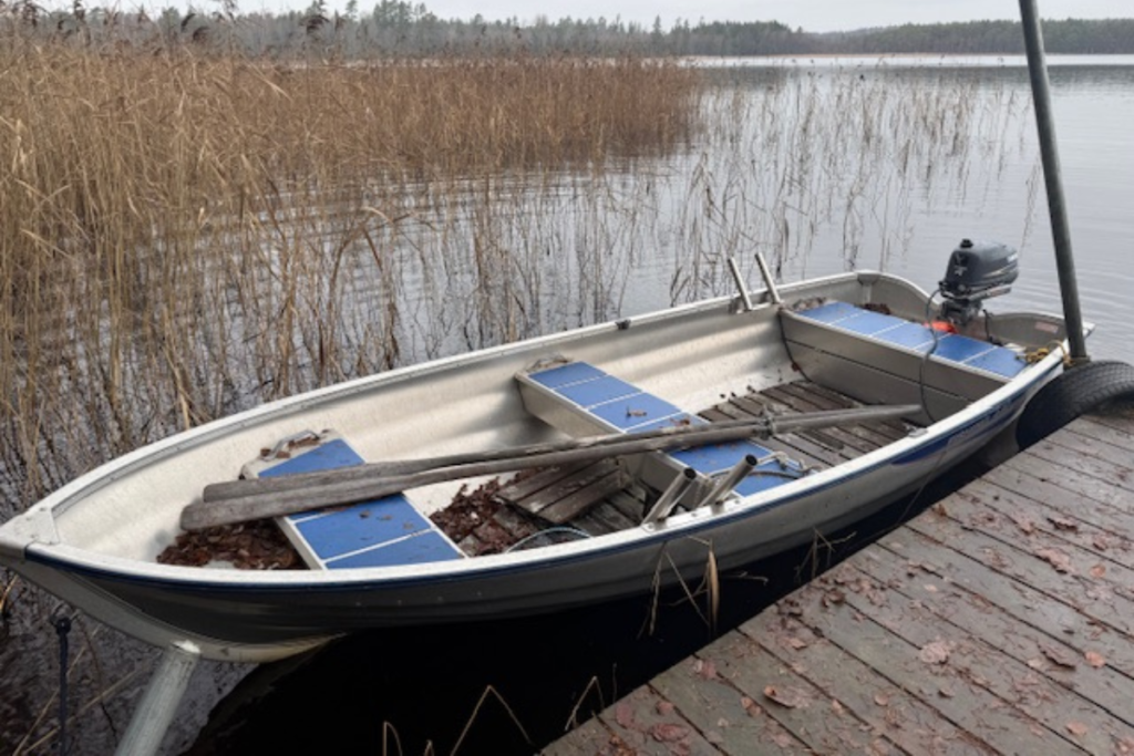 Linde 440 Fishing 4 hk Yamaha med extra bränsletank, båt hyrs ut